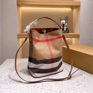 Stylish Tan and Red Women's Bag